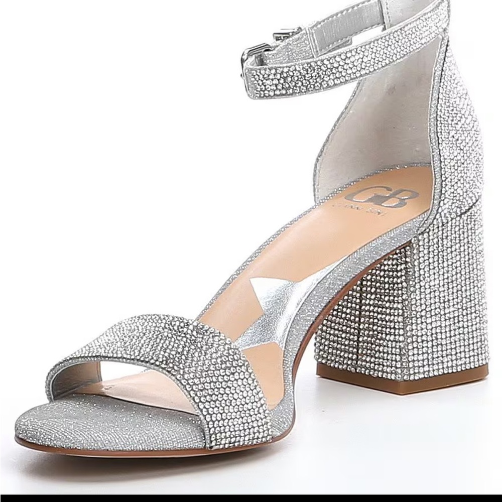 Elegant Silver Block Heel Sandals - Picture 4 of 12